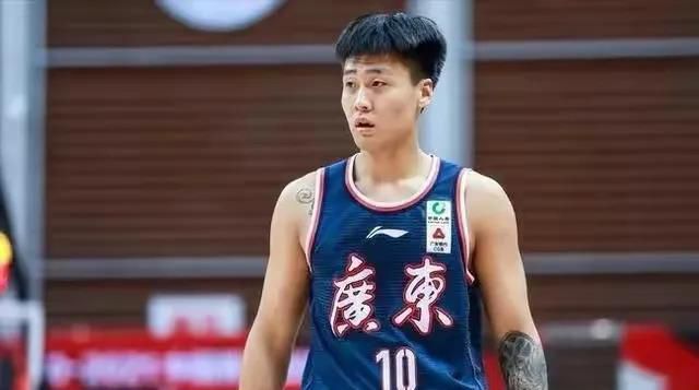 电影《永安镇故事集》由魏书钧执导，康春雷、魏书钧编剧，杨子姗、黄米依、刘洋、康春雷领衔主演，梁鸣、杨瑾、杨平道、宋川、翟义祥、耿军、吴中天、黄旭峰、王佳佳等主演，黄旭峰、梁颖担任制片人，影片9月8日全国上映，即刻购票来一场有关人生的对话